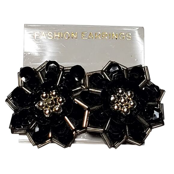 Flower Beaded Post Back Earrings 1" Round Floral Black Mourning New - Picture 1 of 5